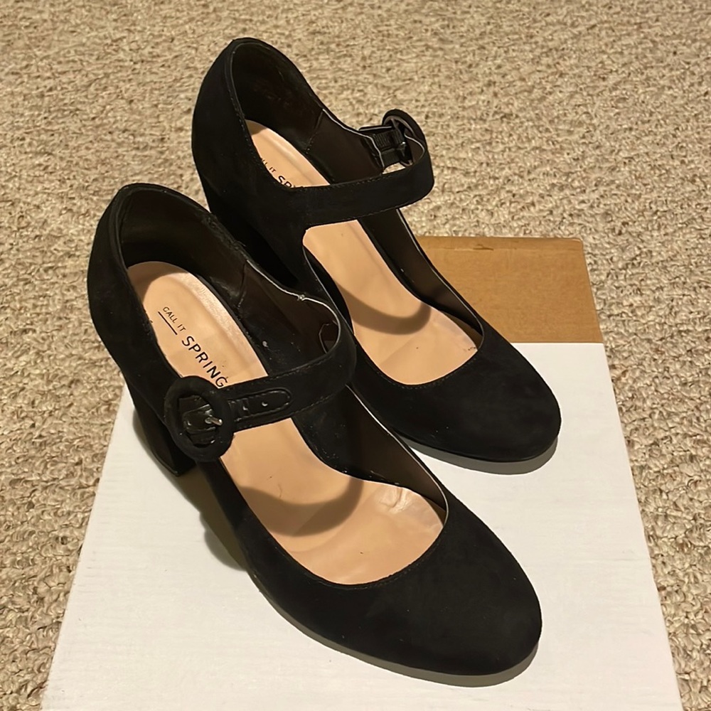 Black Mary Jane heels